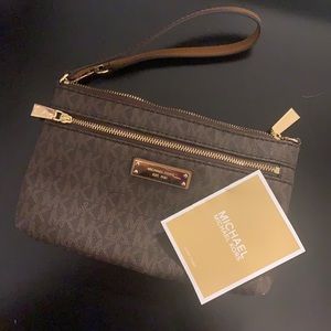 Michael Kors wristlet